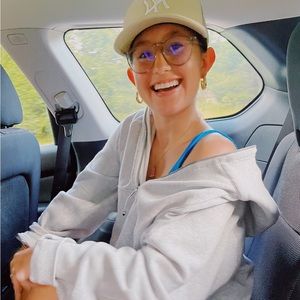 Meet your Posher, Marissa